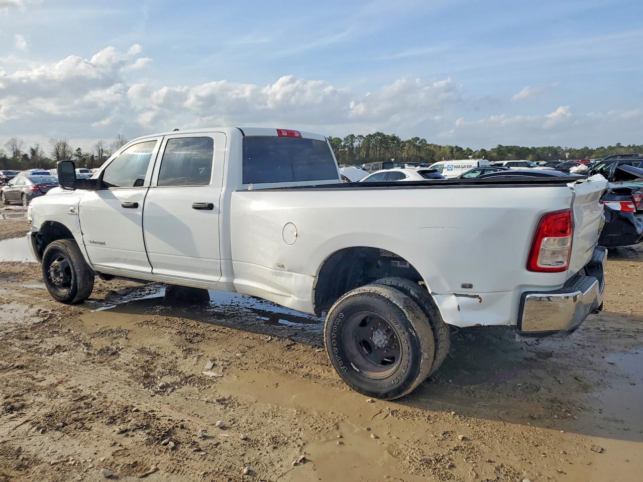 2022 Ram 3500 Tradesman - Фото 2
