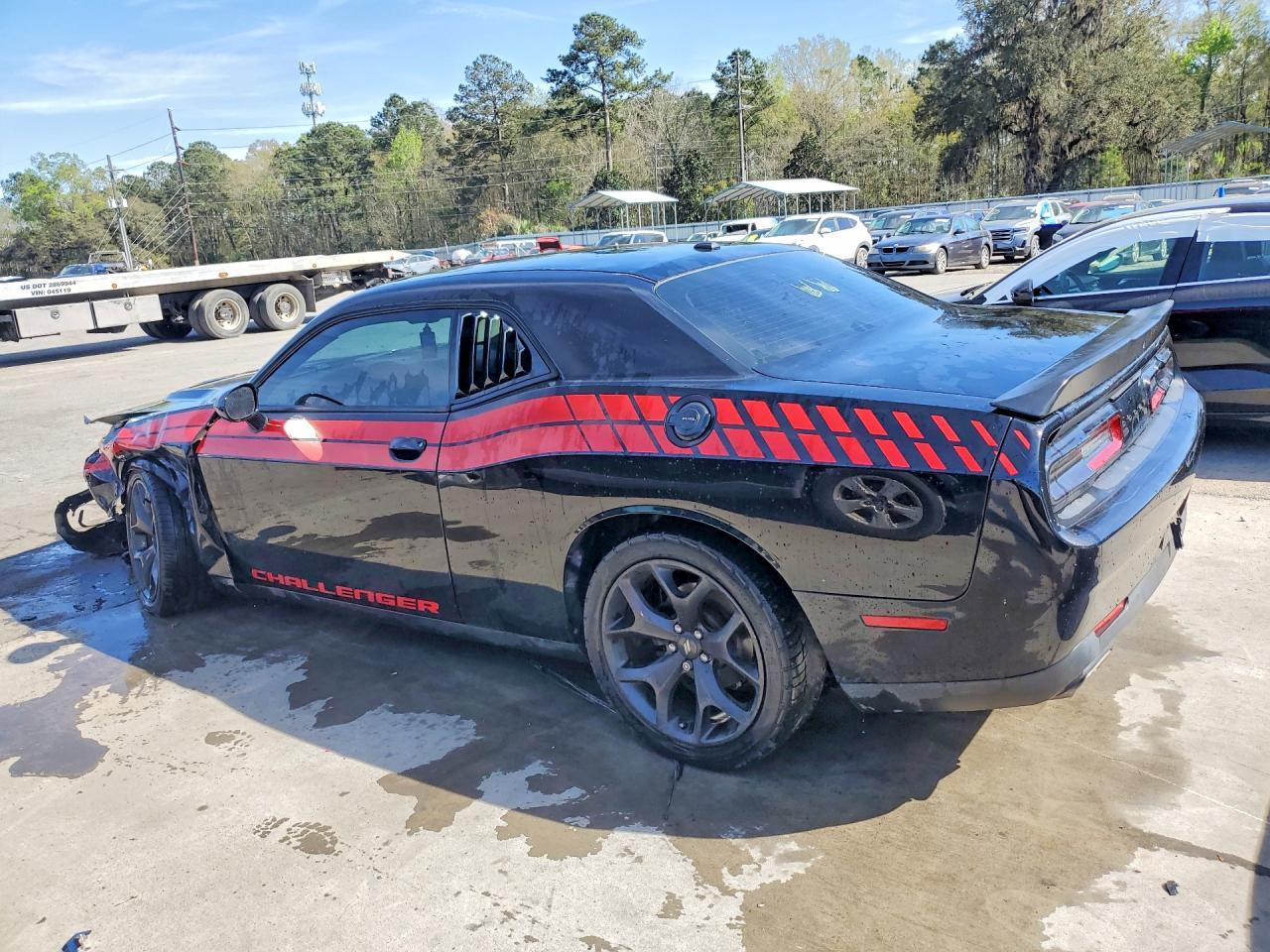 2020 Dodge Challenger Sxt - Image 2