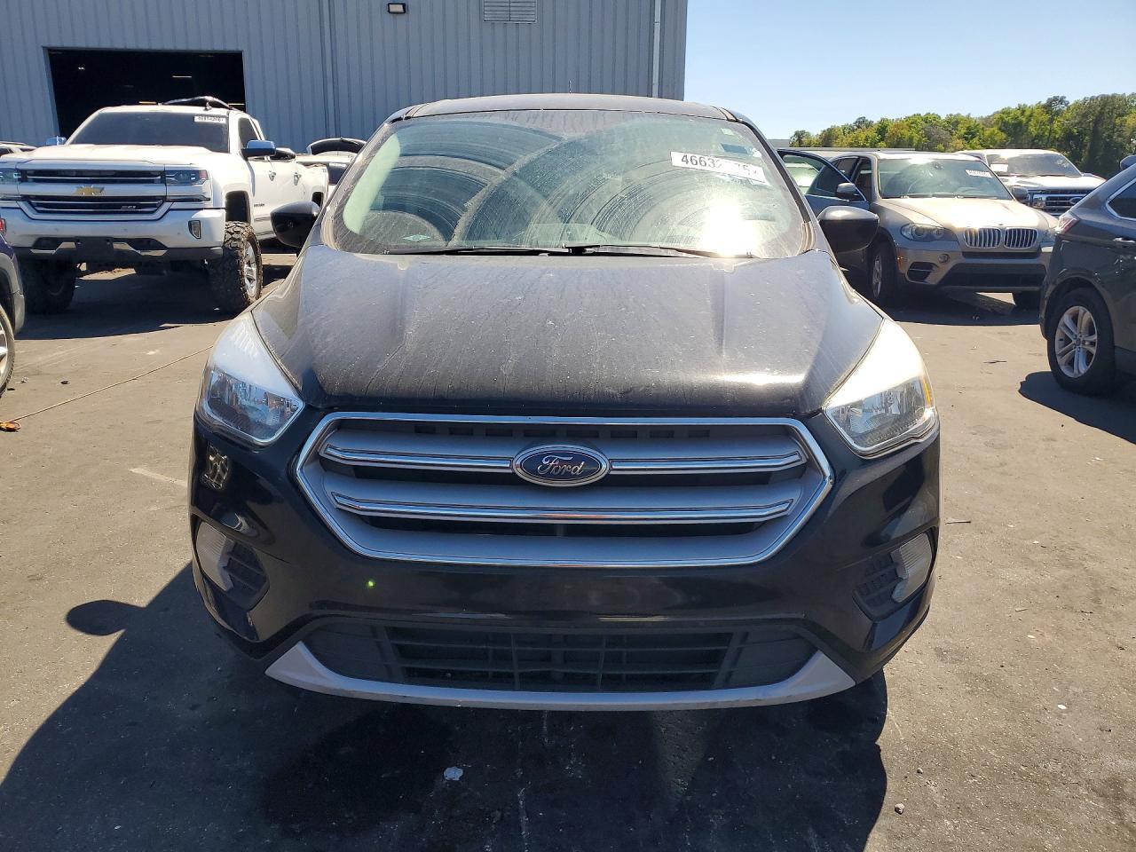 2019 Ford Escape Se - Фото 5