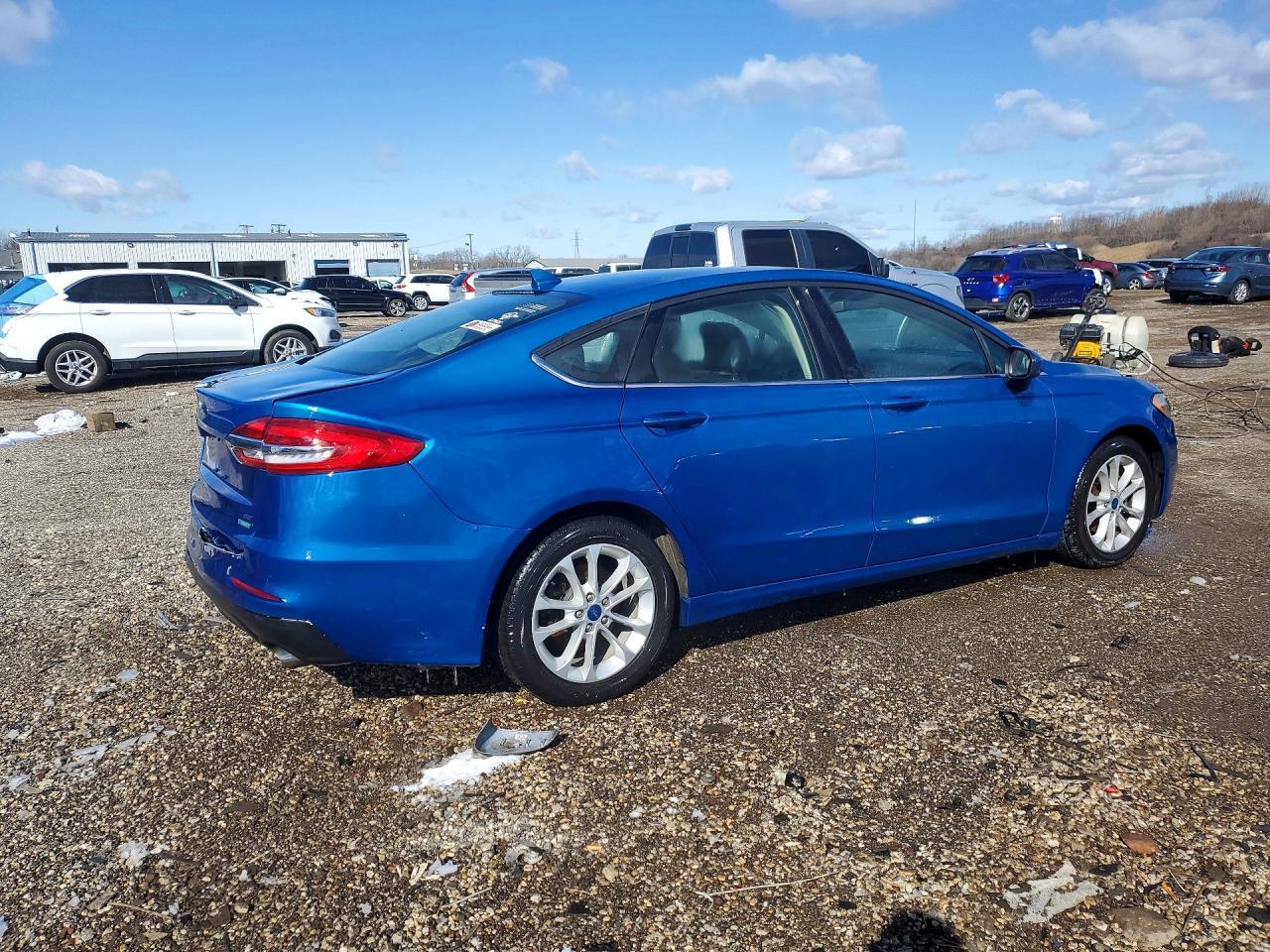 2020 Ford Fusion Se - Image 3