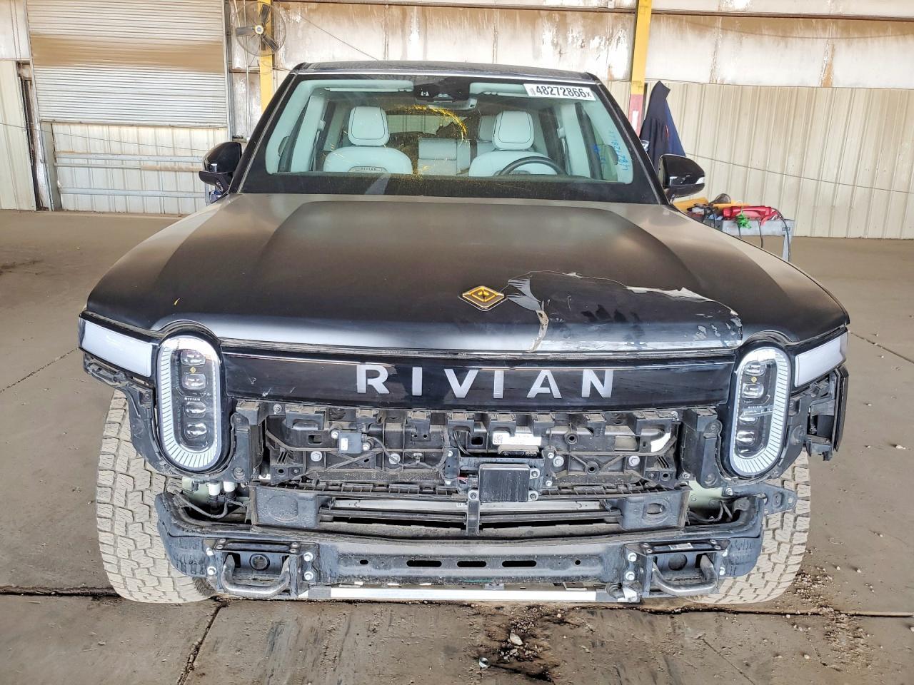 2023 Rivian R1S Adventure - Фото 5