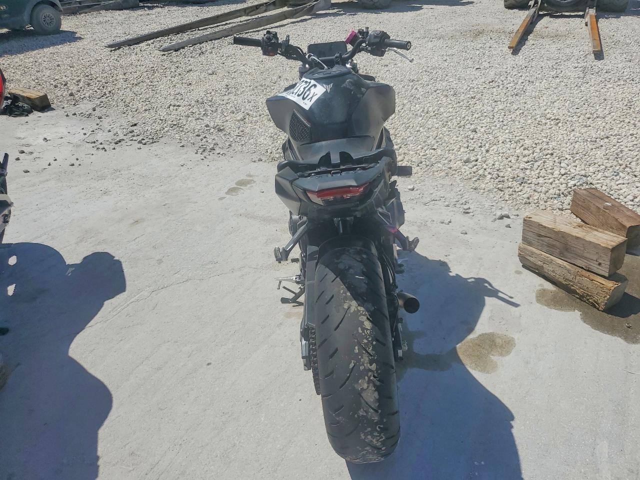 2025 Yamaha Mt09 - Image 4