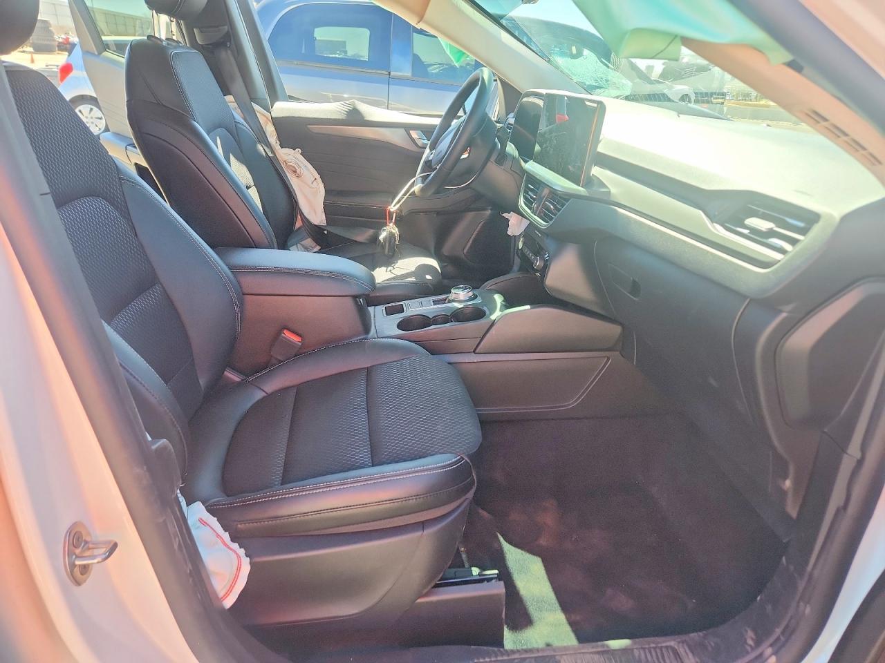 2026 Ford Escape - Image 7
