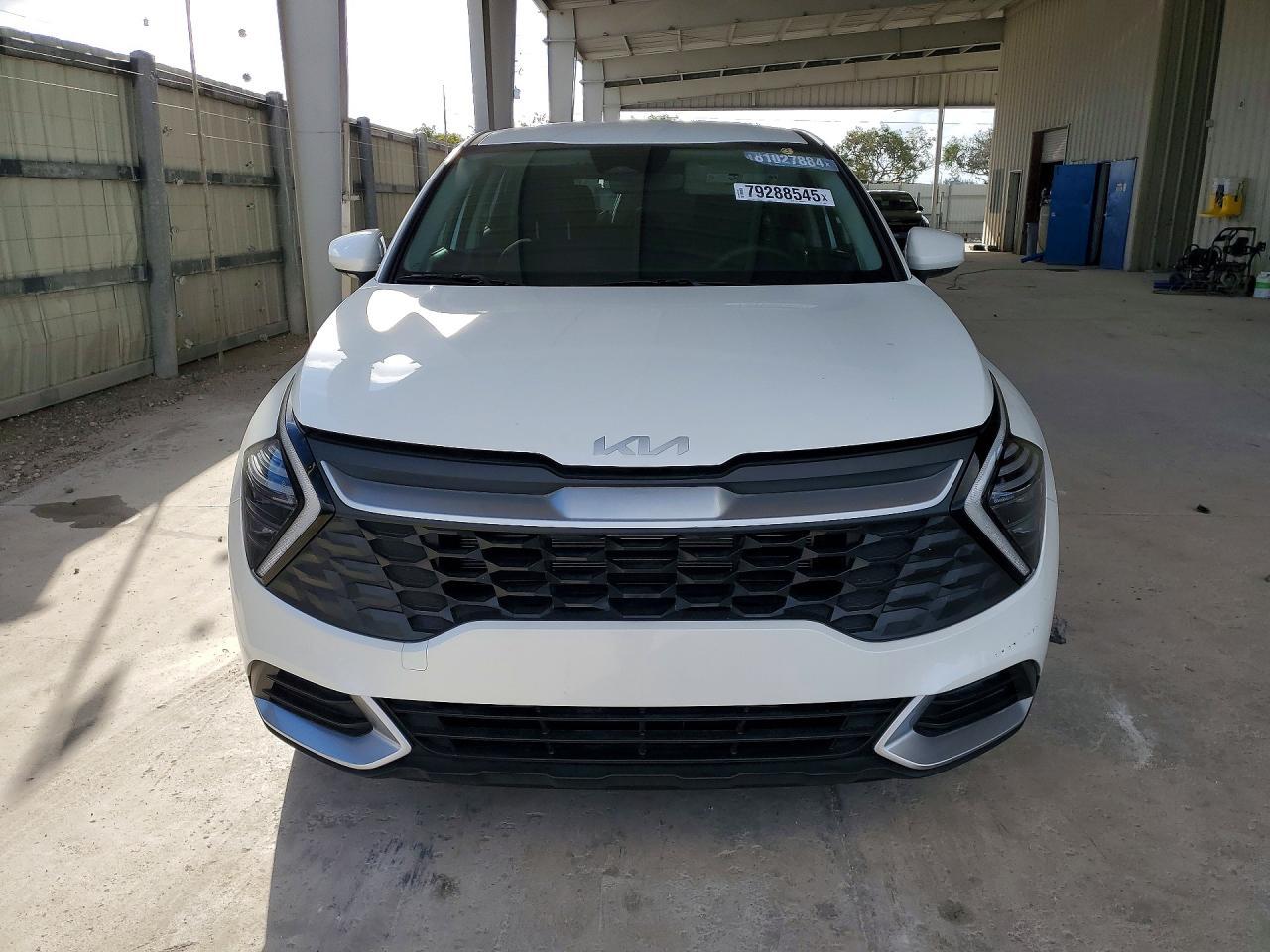 2025 Kia Sportage Lx - Image 5