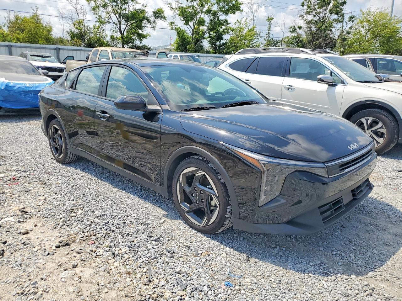 2025 Kia K4 Lxs - Фото 4