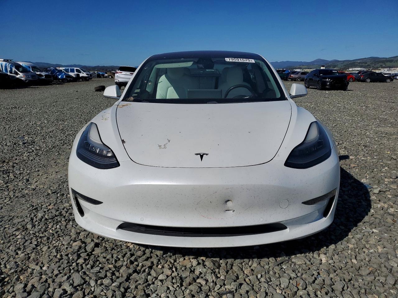2018 Tesla Model 3 - Фото 5