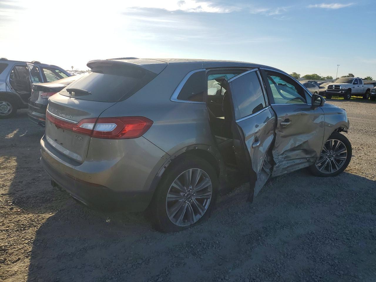 2016 Lincoln Mkx Reserve - Фото 3