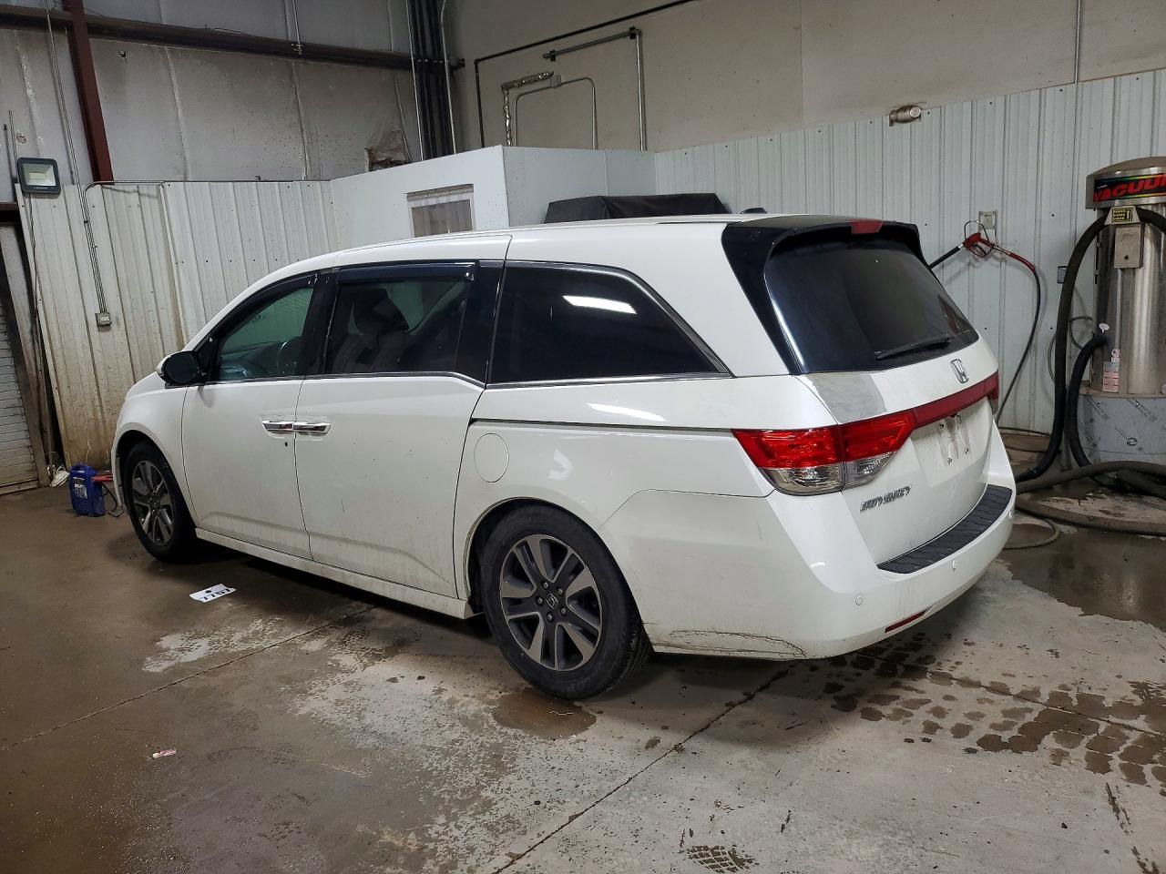 2014 Honda Odyssey Touring/Touring Elite - Фото 2