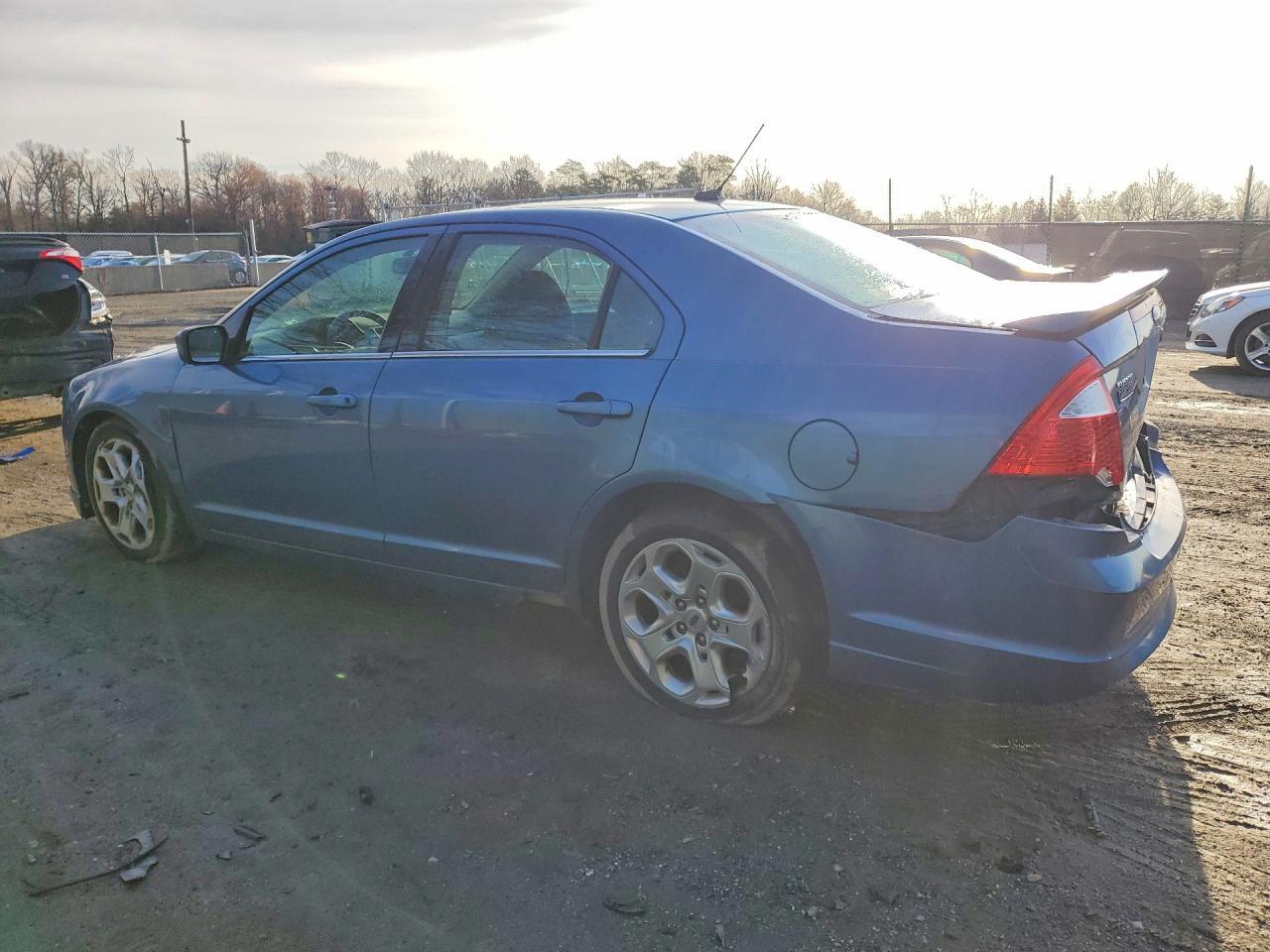 2010 Ford Fusion Se - Фото 2