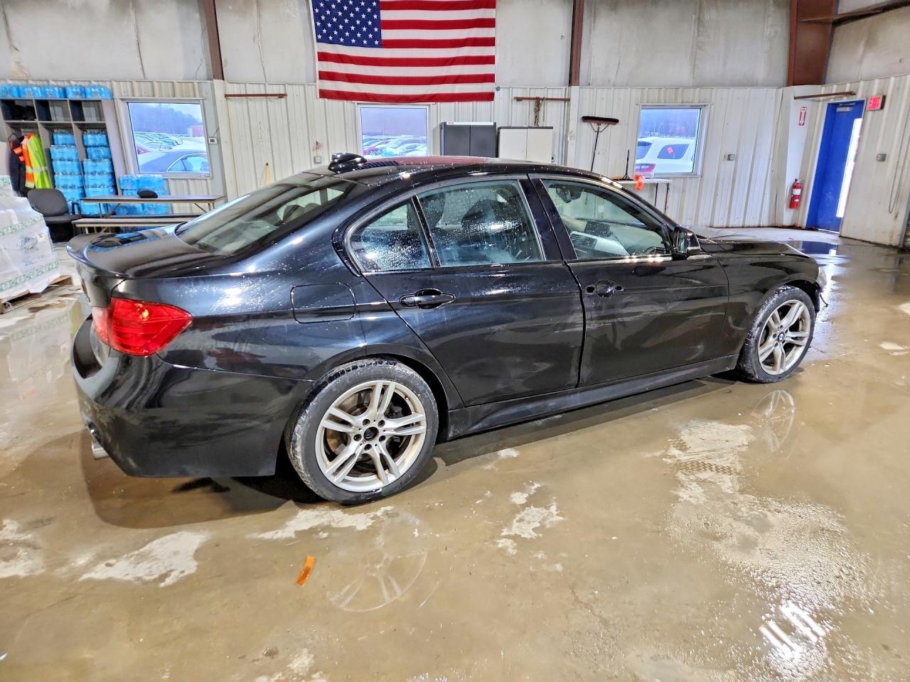2014 BMW 335 Xi - Image 3