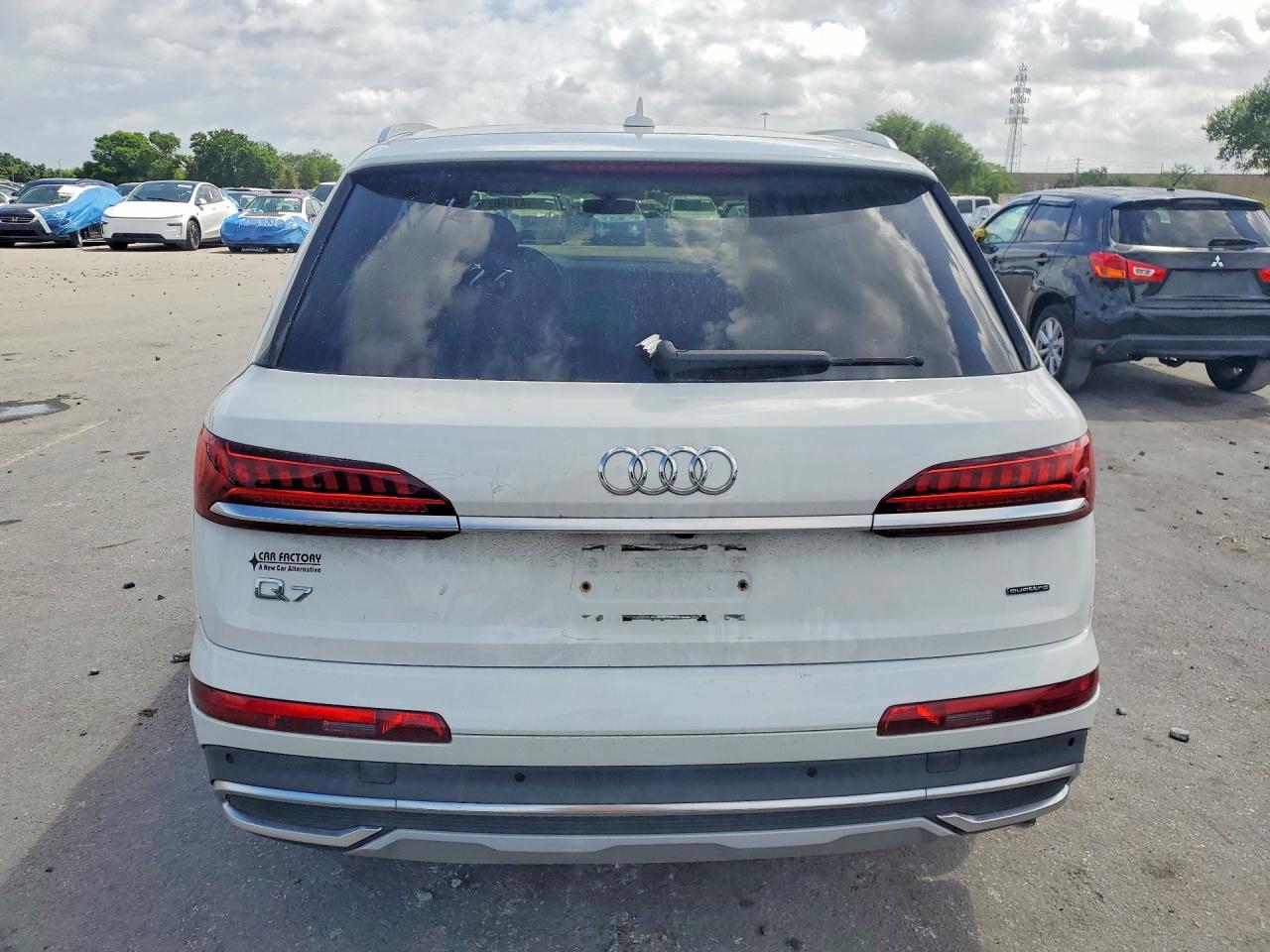 2021 Audi Q7 Premium Plus - Фото 6
