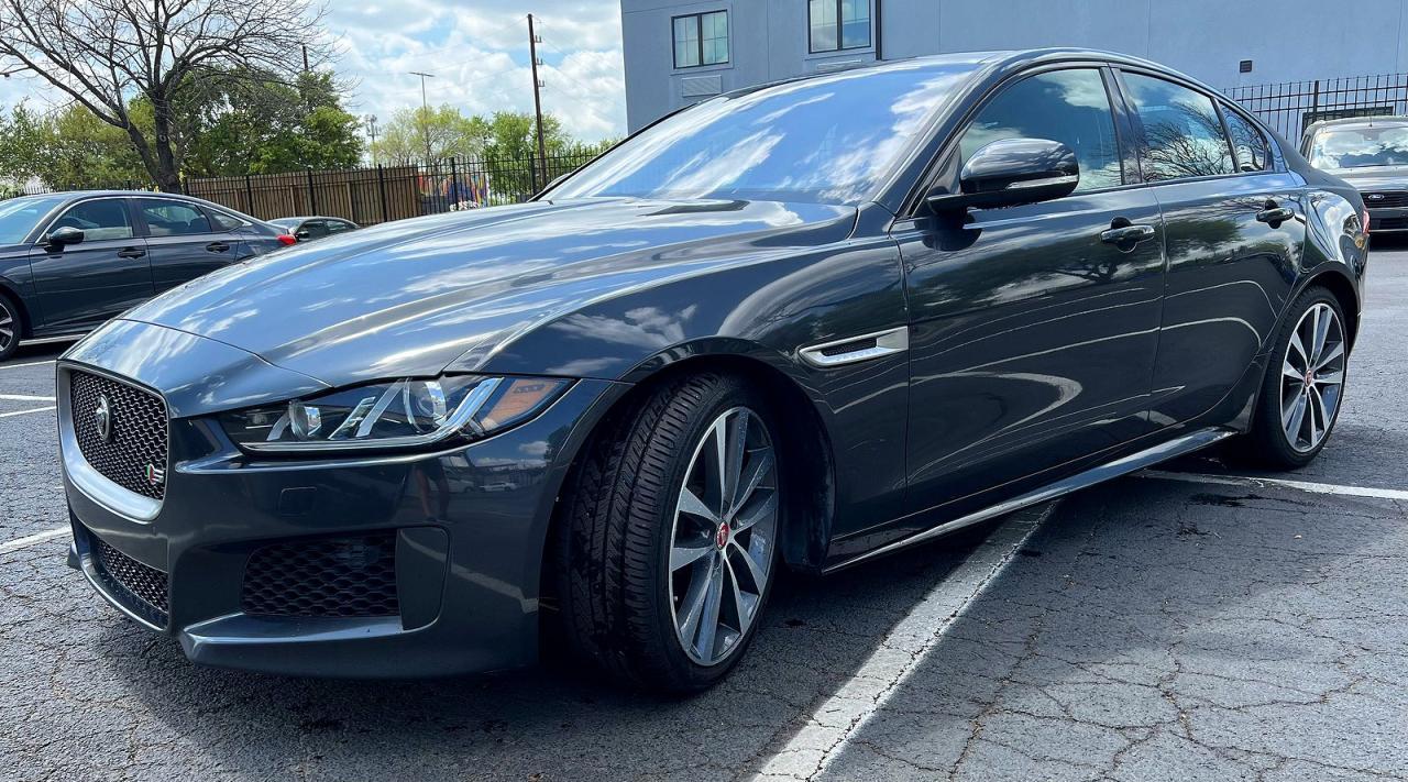 2019 Jaguar Xe S - Фото 2