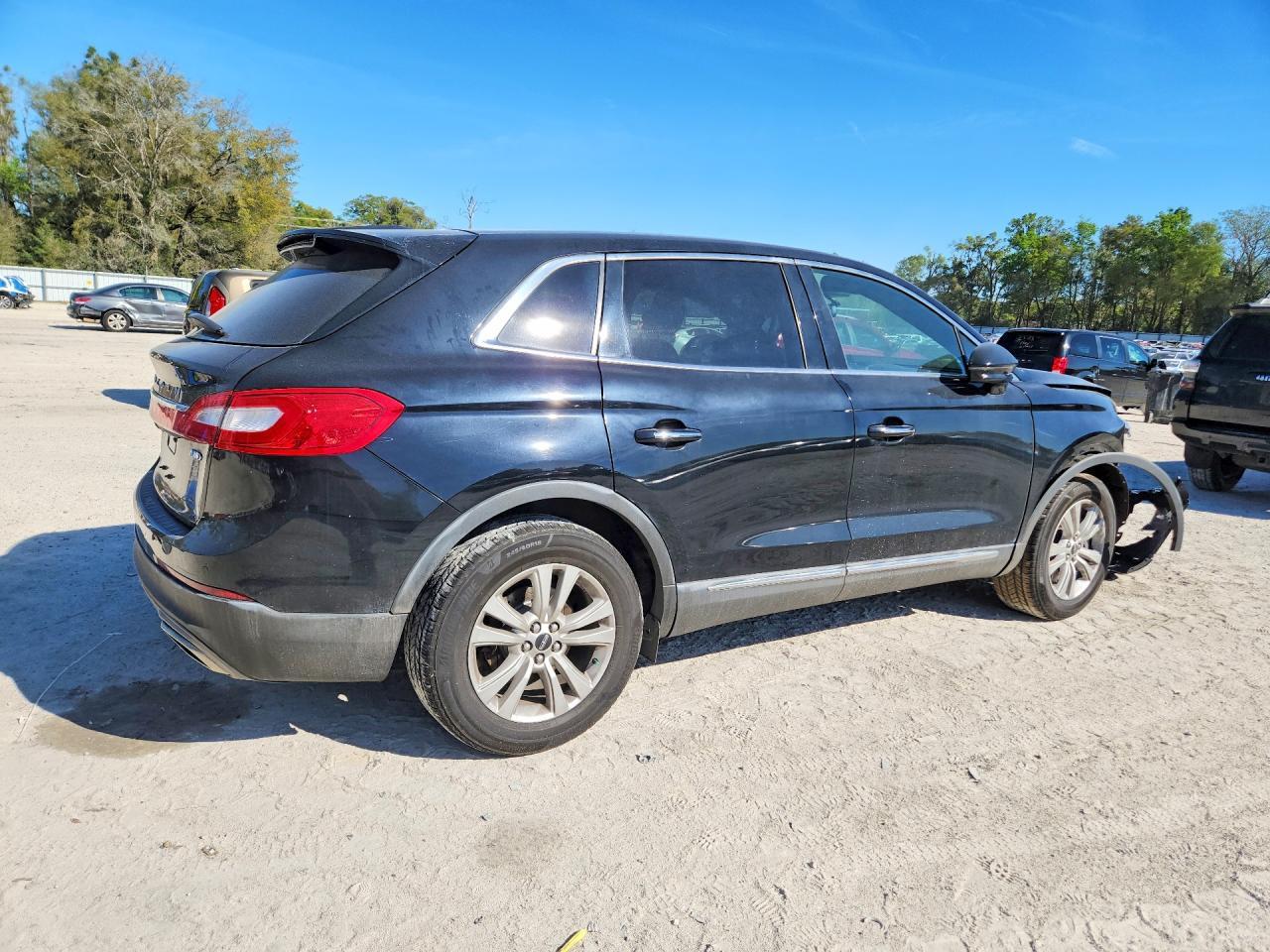 2018 Lincoln Mkx Premiere - Image 3