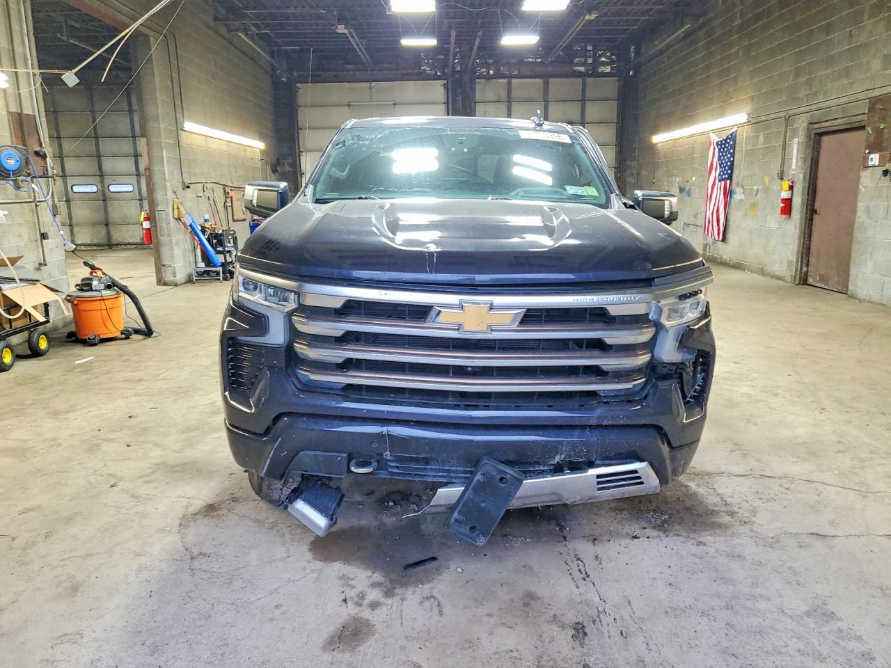 2022 Chevrolet Silverado K1500 High Country - Image 5