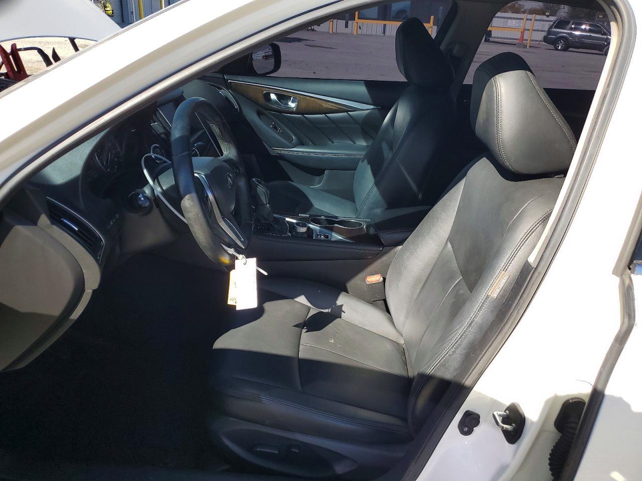 2018 Infiniti Q50 3.0T Luxe - Фото 7