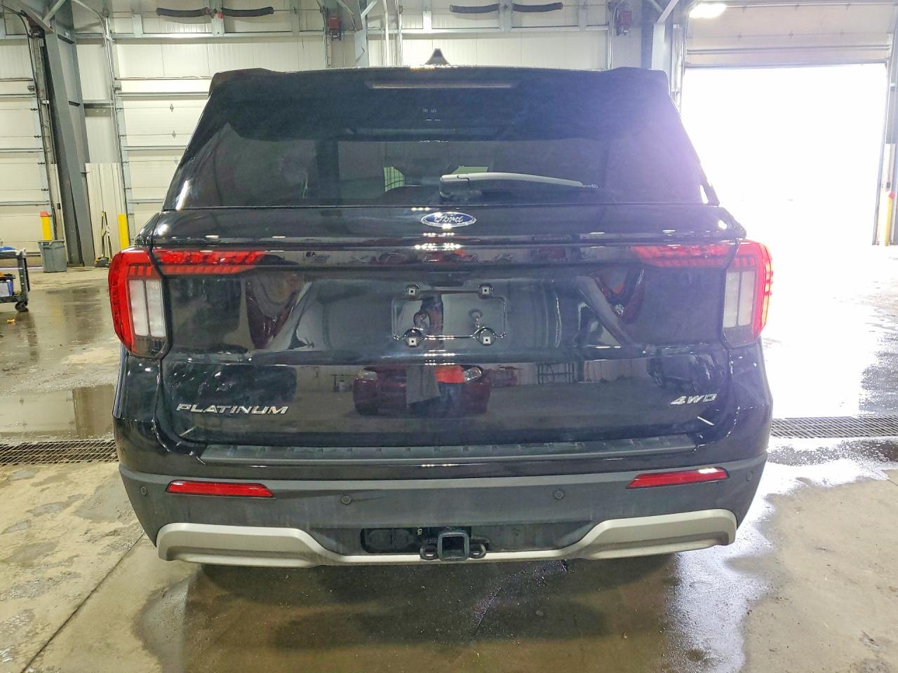 2025 Ford Explorer Platinum - Фото 6