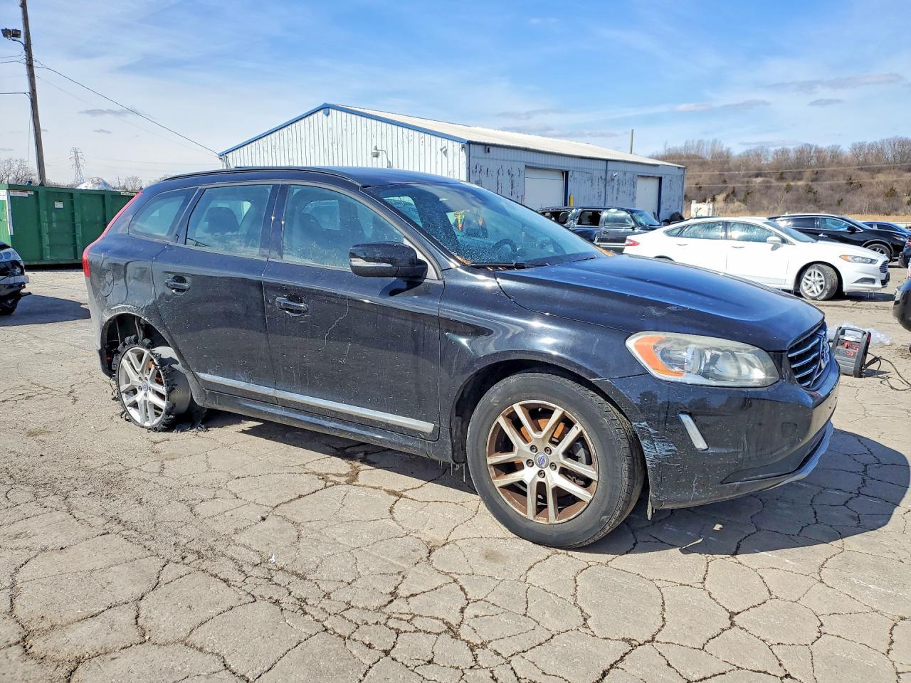 2017 Volvo Xc60 T5 - Фото 4