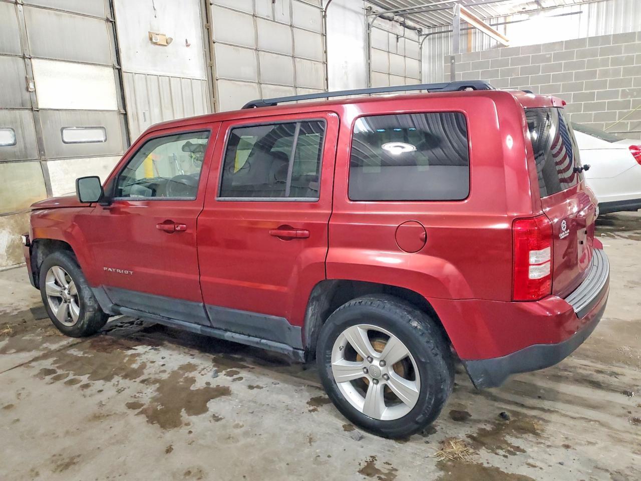 2012 Jeep Patriot Latitude - Фото 2