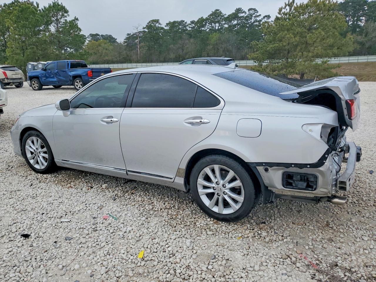 2011 Lexus Es 350 Base - Image 2