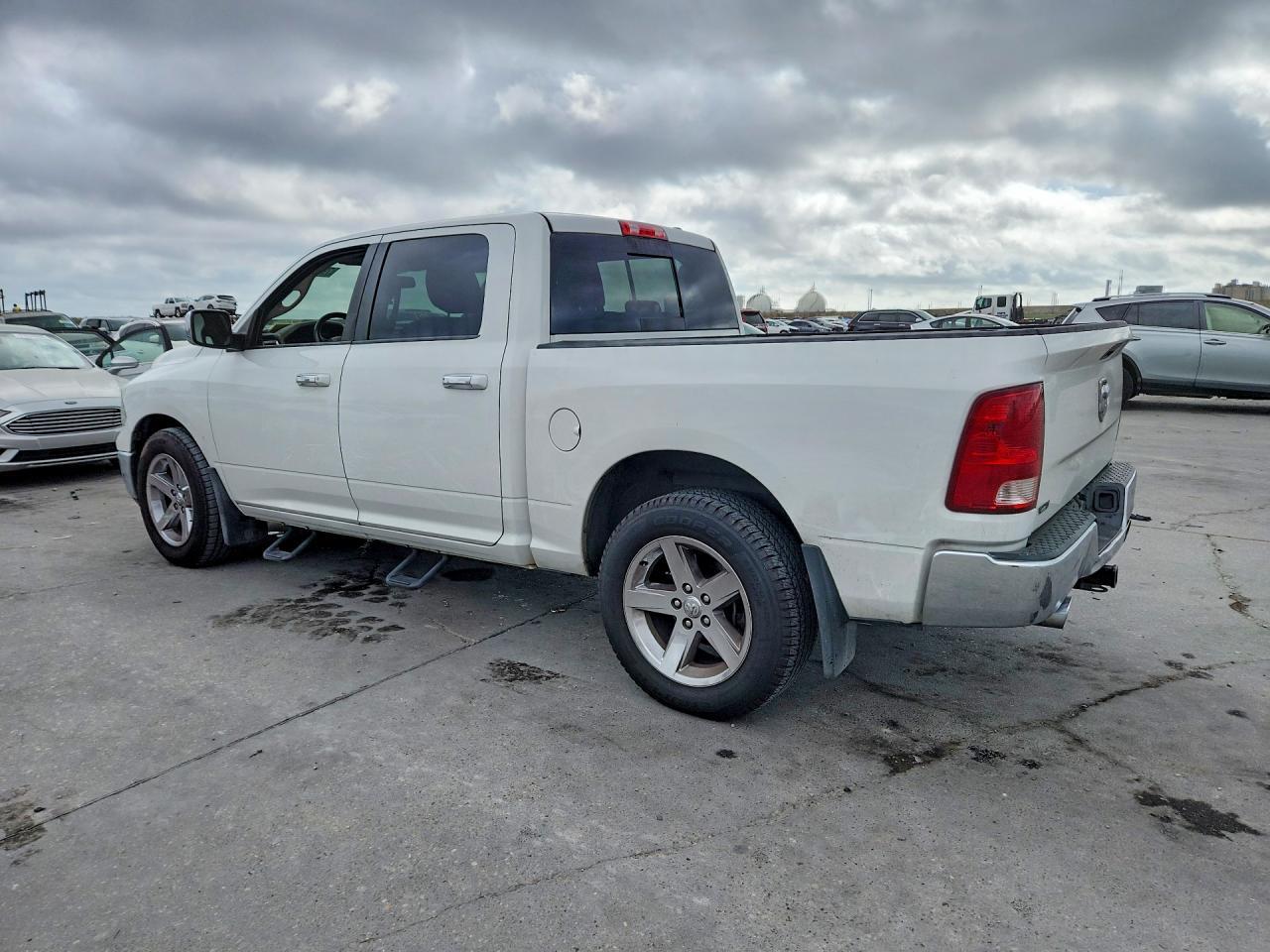 2012 Dodge Ram 1500 Slt - Image 2
