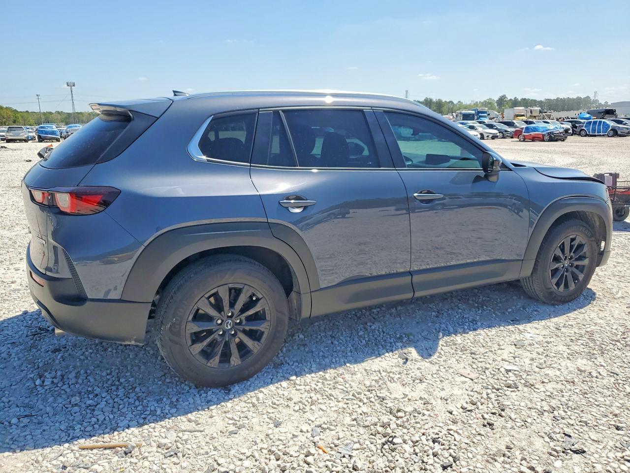 2024 Mazda Cx-50 Premium - Image 3