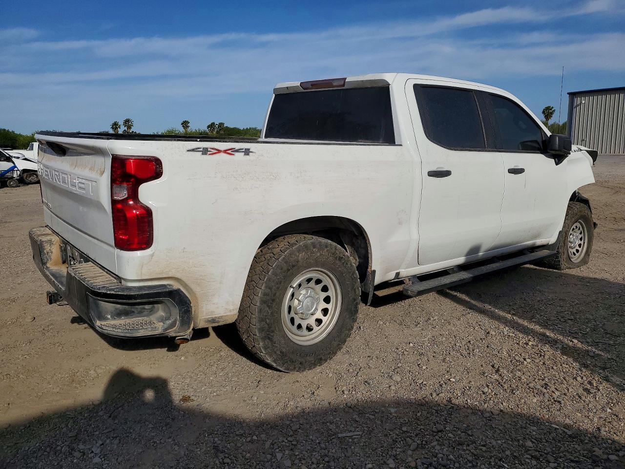 2022 Chevrolet Silverado Ltd K1500 - Фото 3