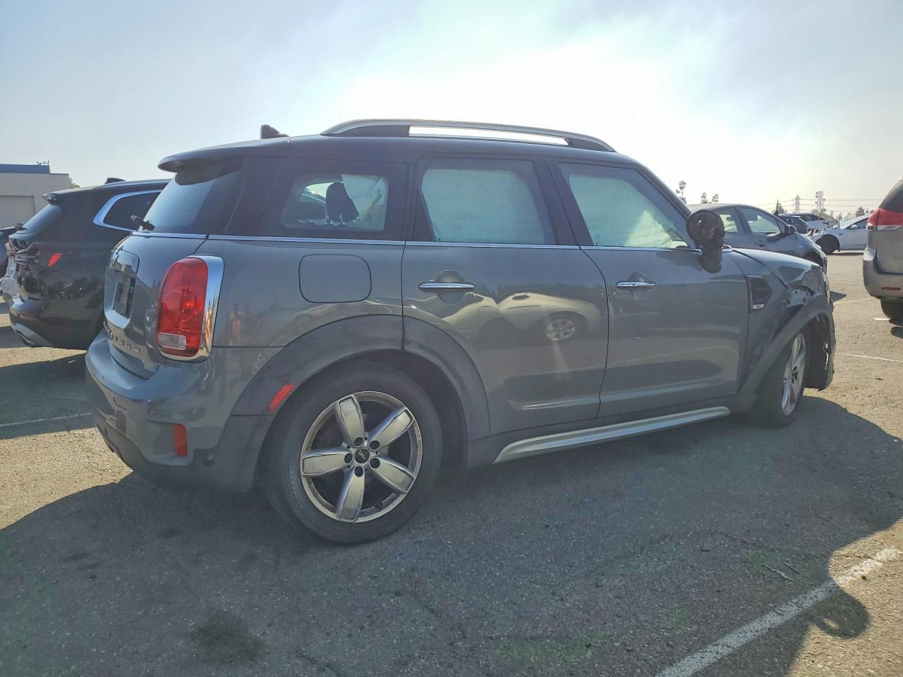 2017 Mini Cooper Countryman - Image 3