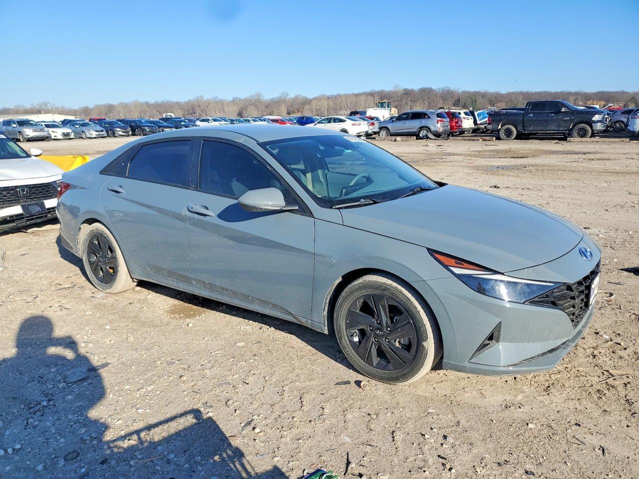 2023 Hyundai Elantra Sel - Фото 4