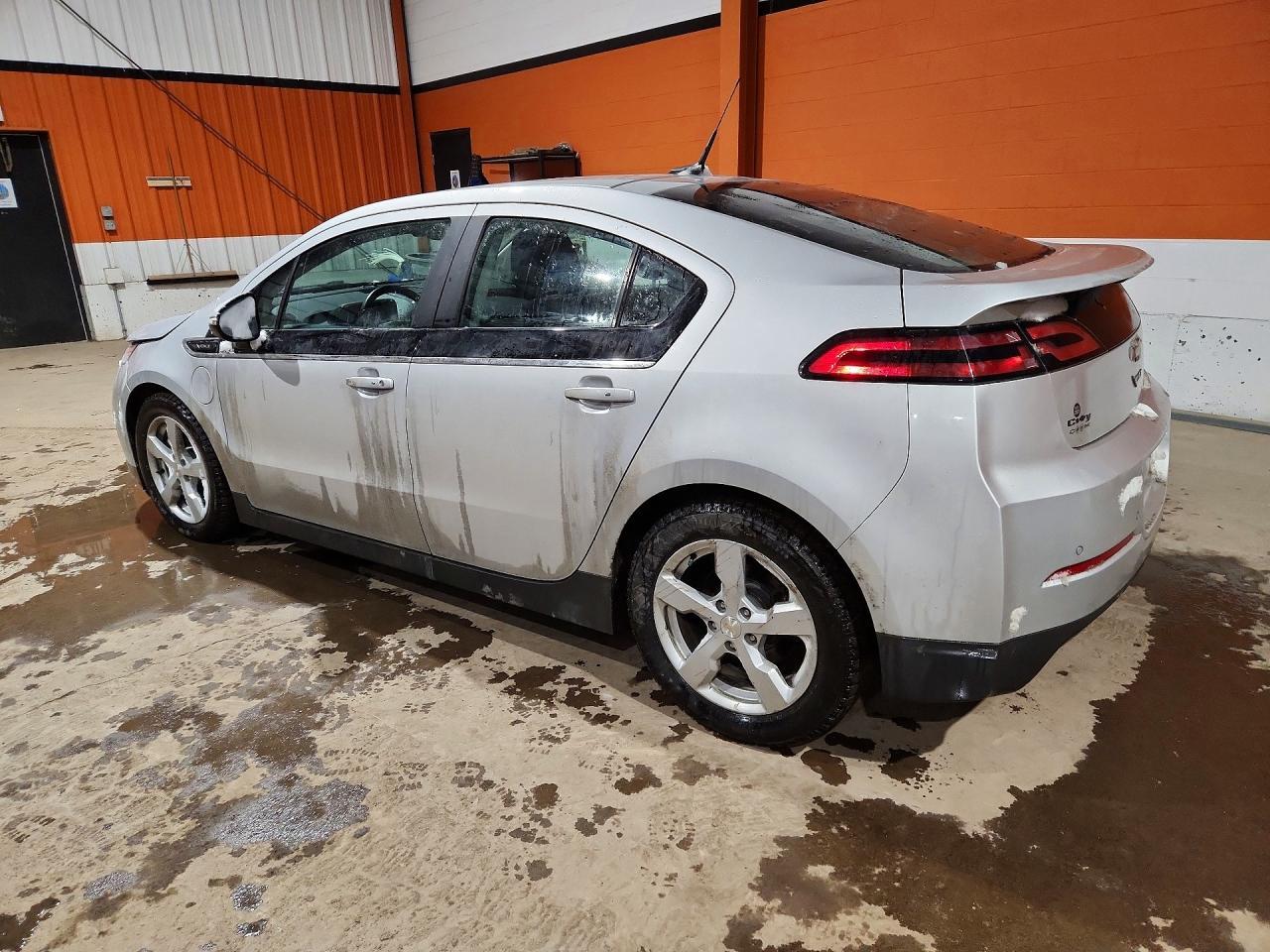 2013 Chevrolet Volt 5Dr - Фото 2