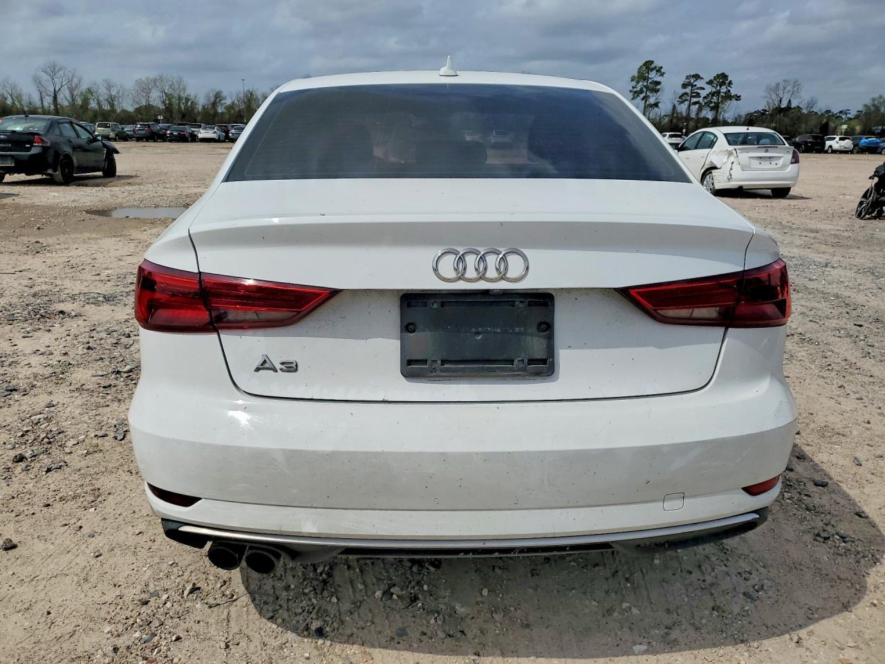 2017 Audi A3 Premium - Фото 6