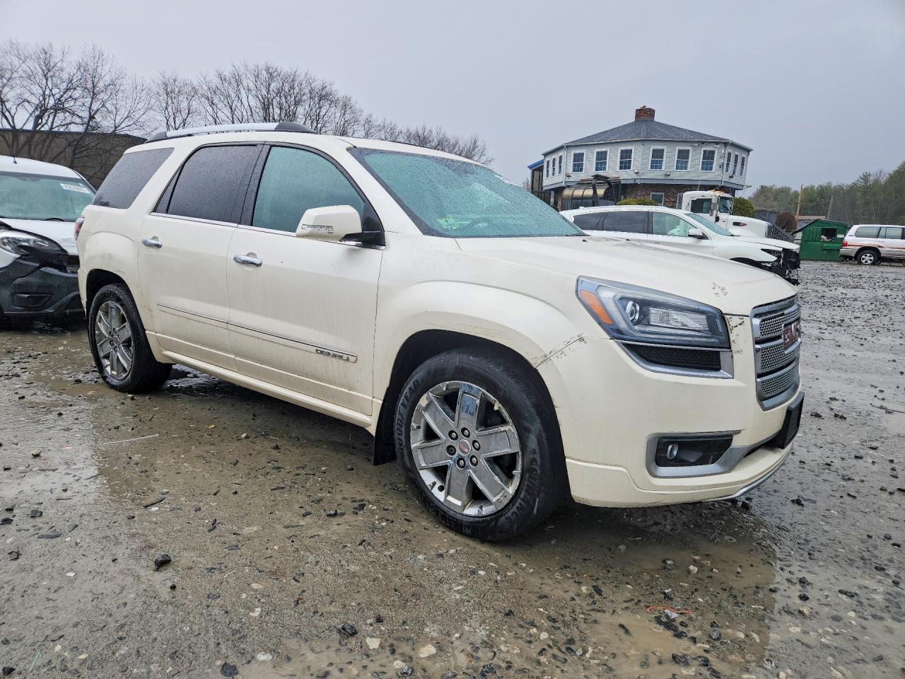 2015 GMC Acadia Denali - Image 4