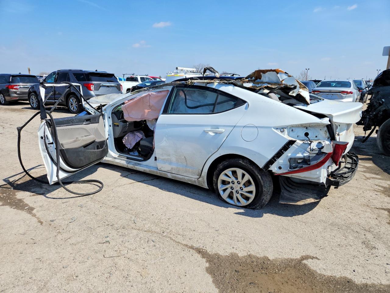 2017 Hyundai Elantra Se - Фото 2