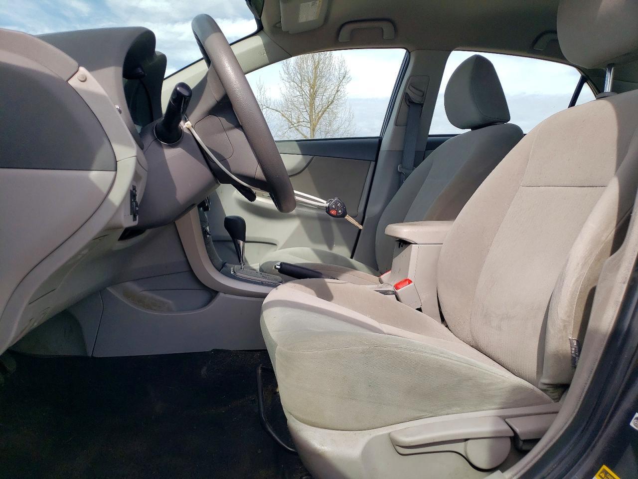 2010 Toyota Corolla Le - Image 7