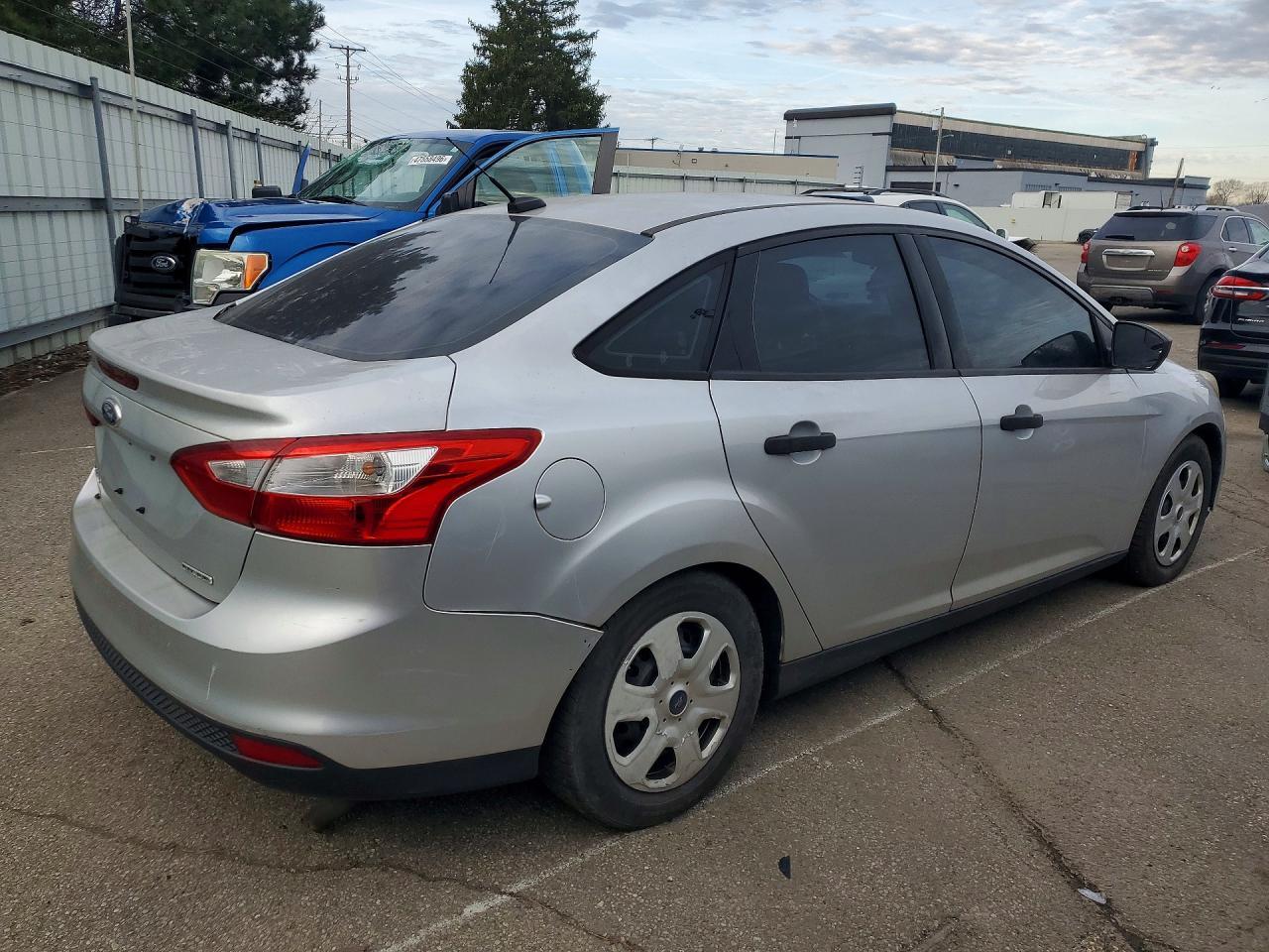2014 Ford Focus S - Фото 3