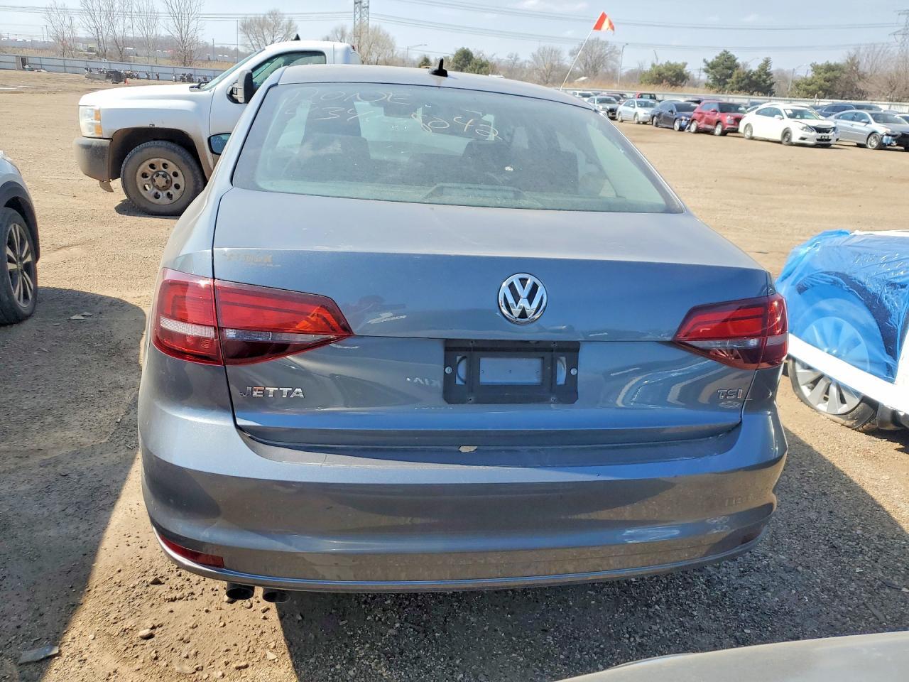 2016 Volkswagen Jetta S - Image 6