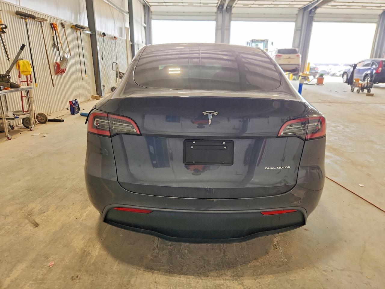2022 Tesla Model Y - Фото 6