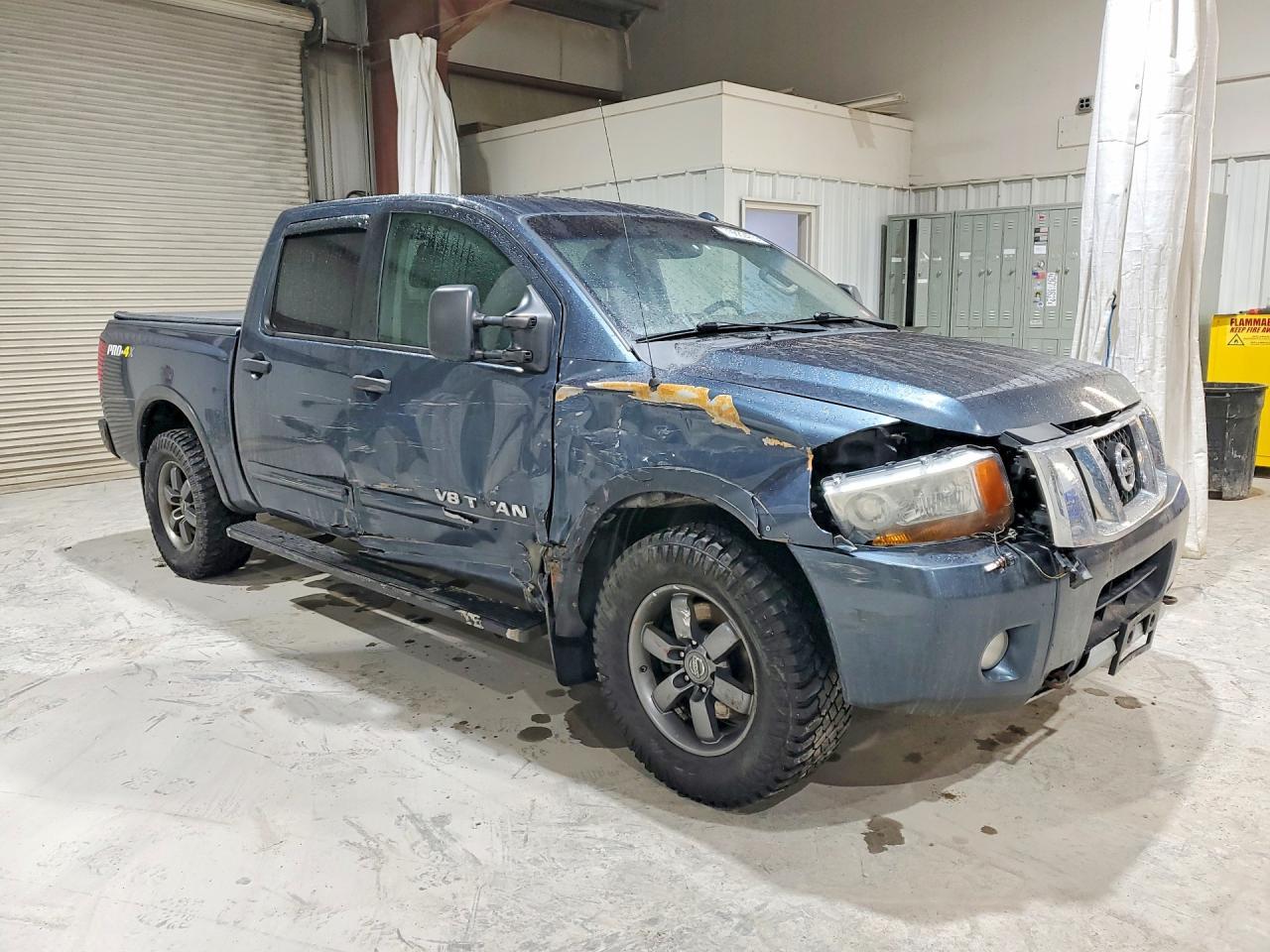 2014 Nissan Titan Sv - Image 4