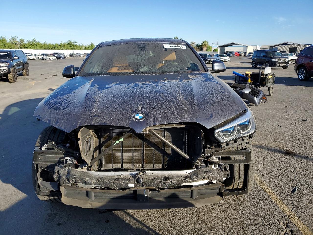 2022 BMW X6 xDrive40I - Image 5