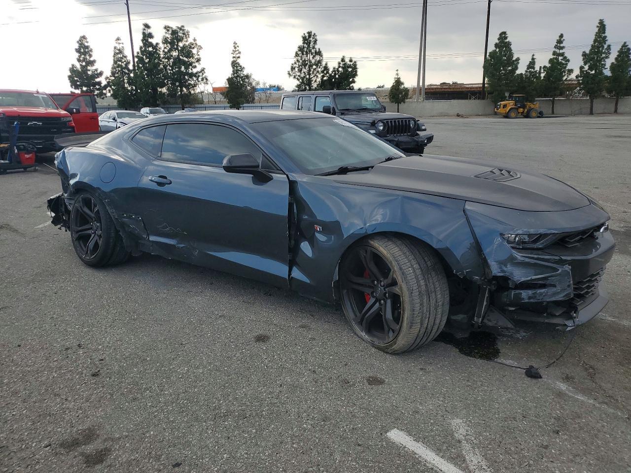 2023 Chevrolet Camaro Lt1 - Image 4