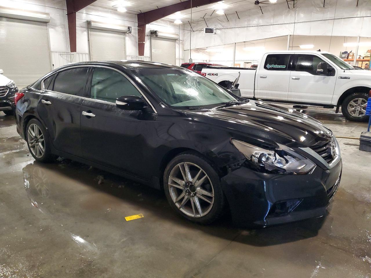 2017 Nissan Altima 2.5 S - Фото 4