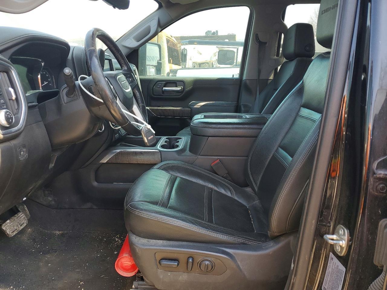 2022 GMC Sierra K3500 Denali - Фото 7