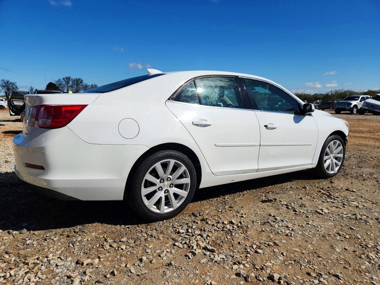 2015 Chevrolet Malibu 2Lt - Image 3