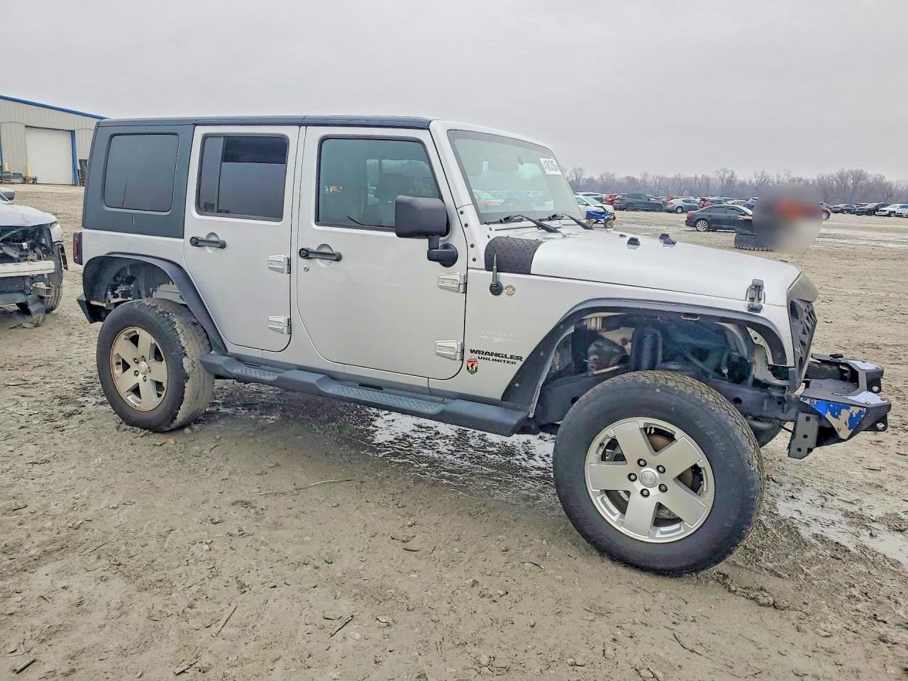 2010 Jeep Wrangler Unlimited Sahara - Фото 4