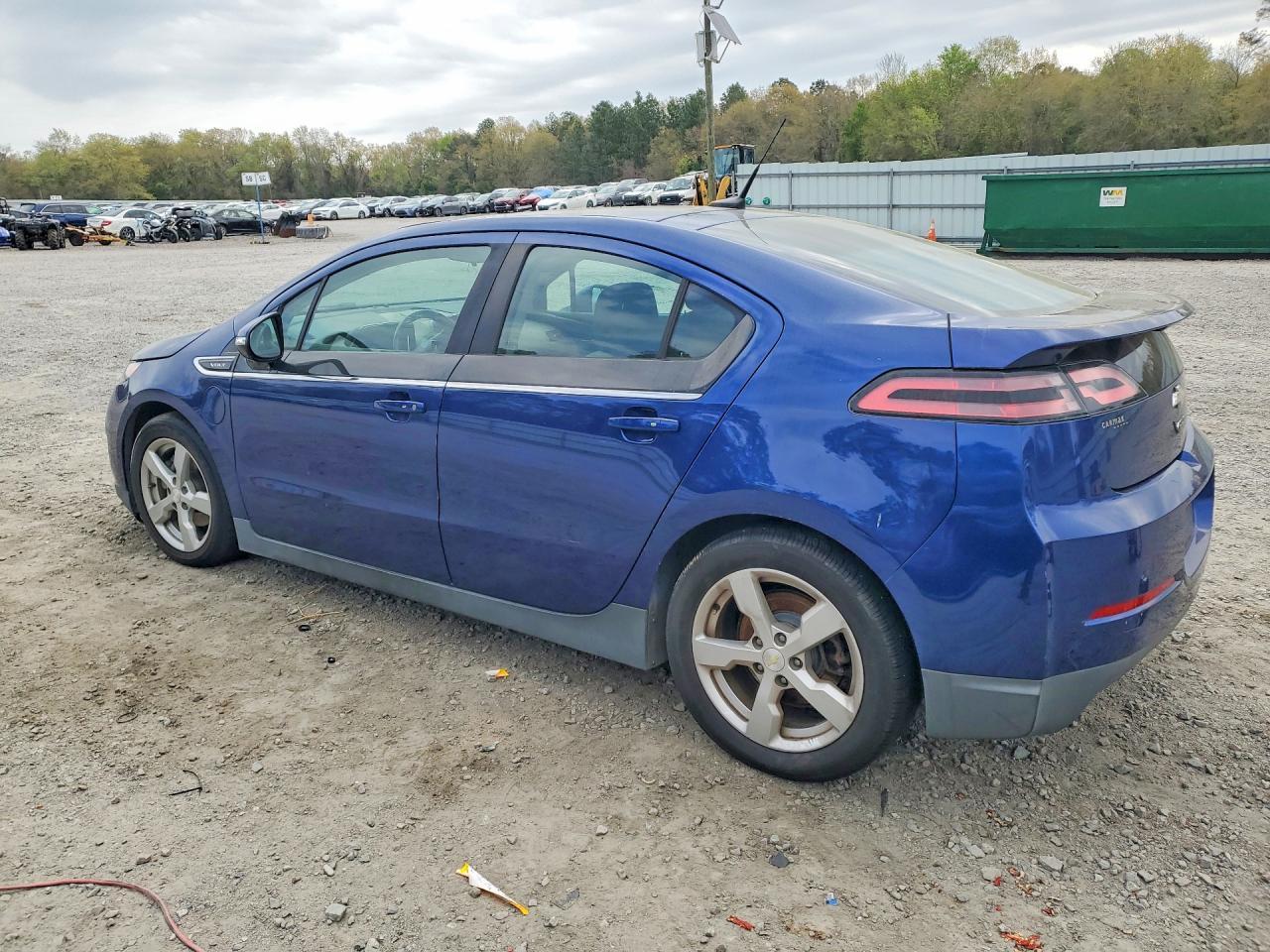 2013 Chev Volt - Фото 2