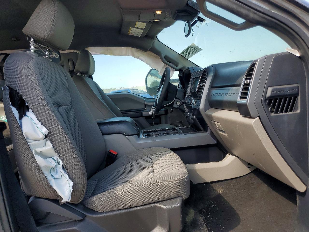 2022 Ford F250 Super Duty - Фото 7
