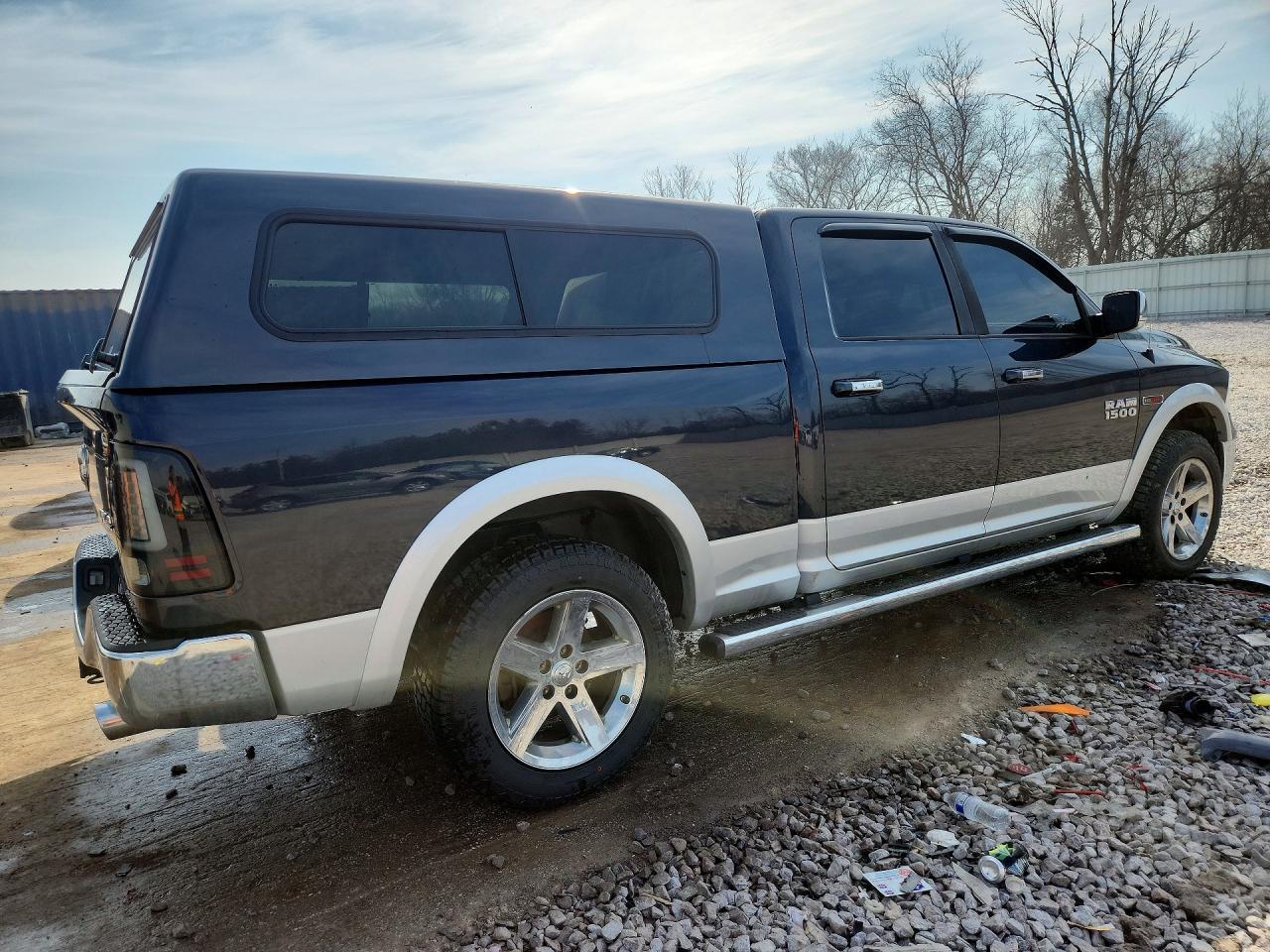 2015 Ram 1500 Laramie - Image 3