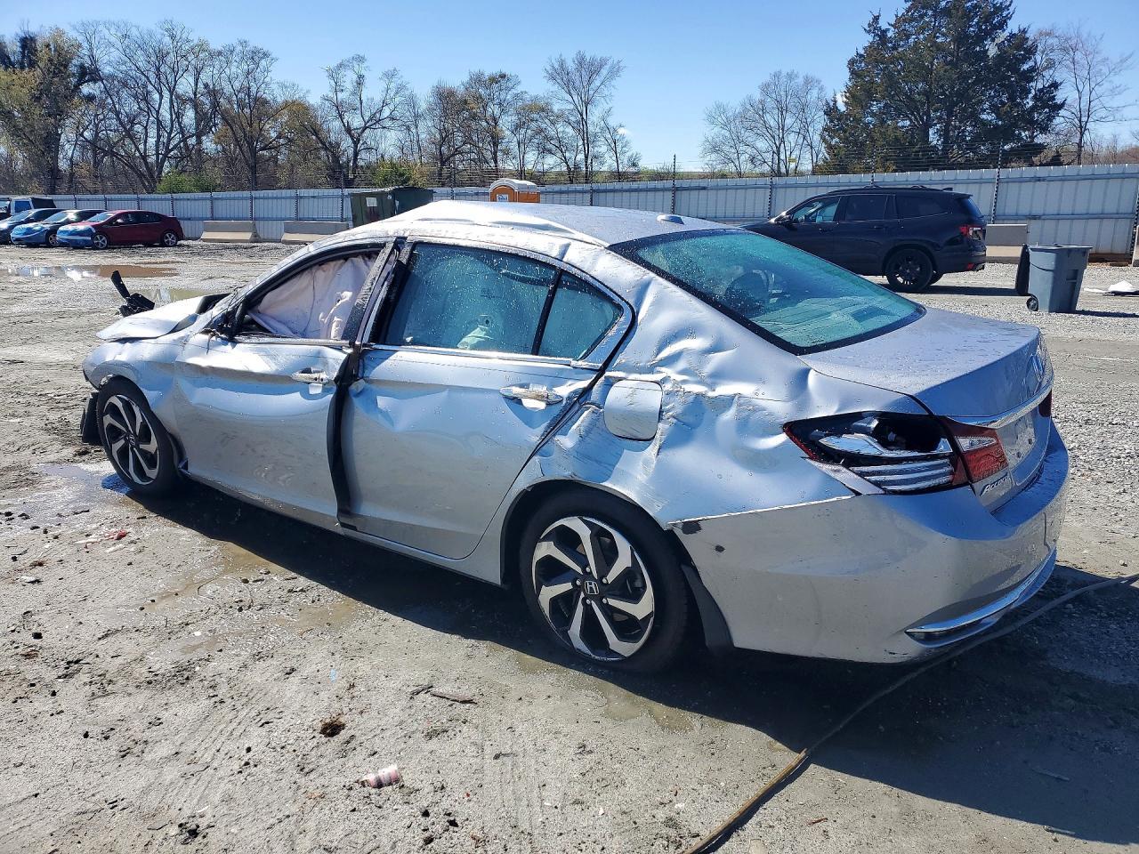 2016 Honda Accord - Фото 2