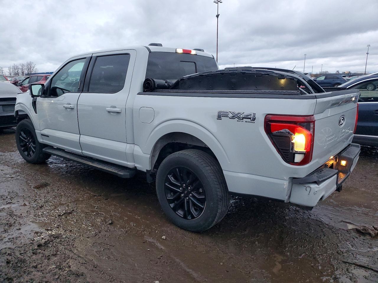 2024 Ford F150 Xlt - Фото 2