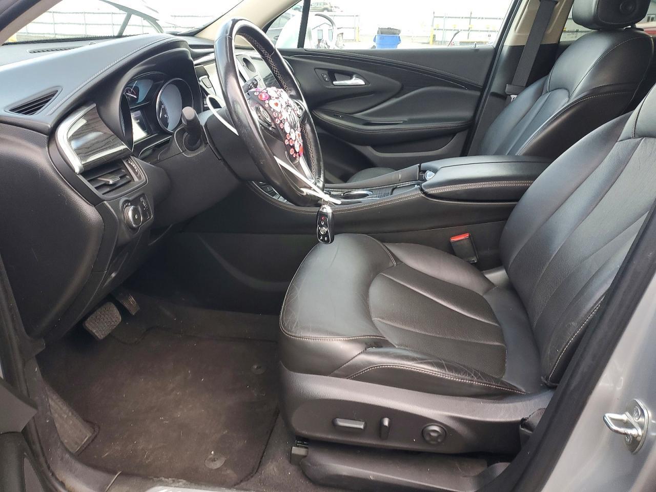 2017 Buick Envision Essence - Image 7