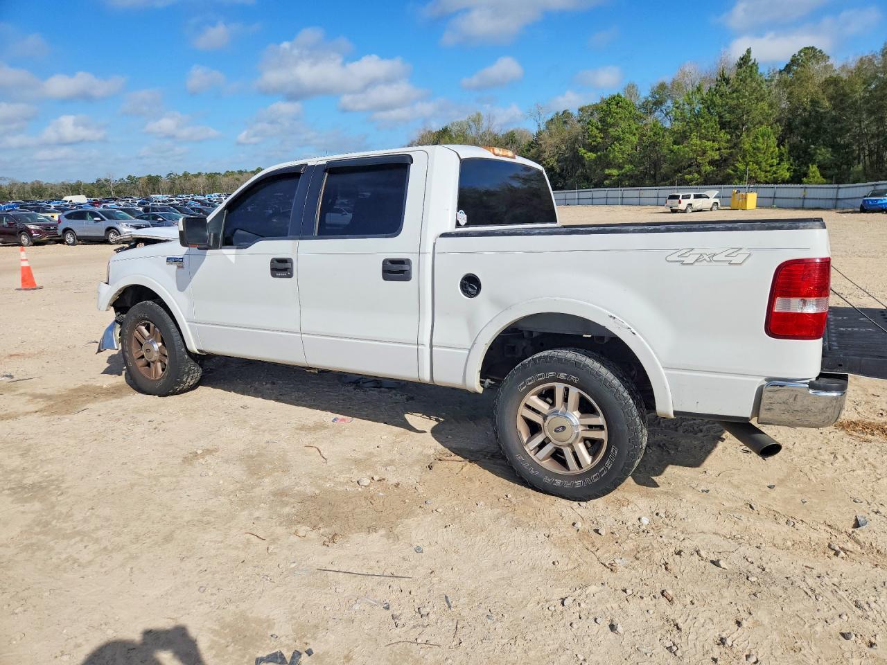 2005 Ford F150 Supercrew - Image 2